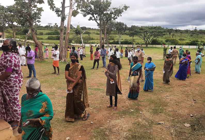 கூடலூர், கோத்தகிரி ஒன்றியங்களில் விறு விறு வாக்குப்பதிவு