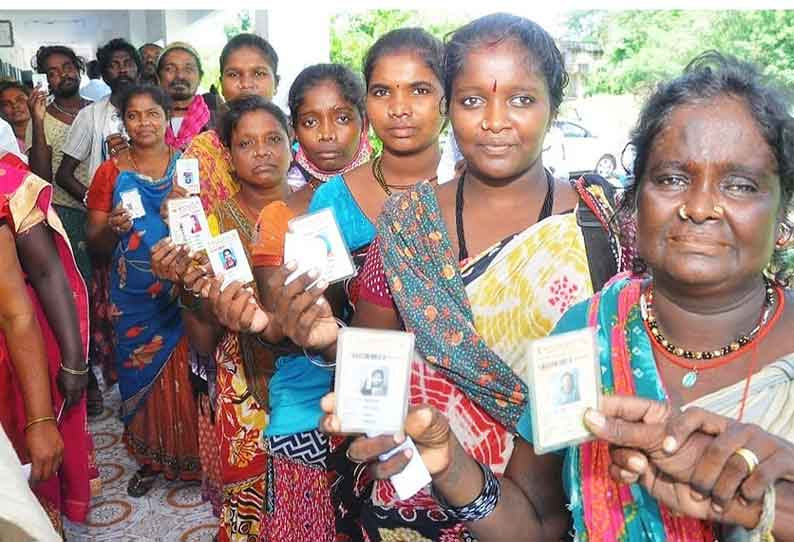 ராணிப்பேட்டை மாவட்டத்தில் உள்ளாட்சி தேர்தலில் விறுவிறுப்பான வாக்குப்பதிவு