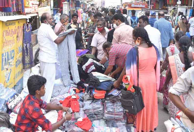 தீபாவளி பண்டிகையை முன்னிட்டு ஈரோட்டில் ஜவுளி விற்பனை களைகட்டியது