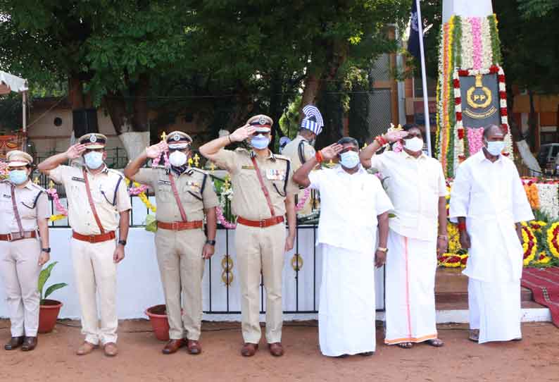 புதுச்சேரியில் பணியின்போது இறந்த போலீசாருக்கு ரங்கசாமி அஞ்சலி