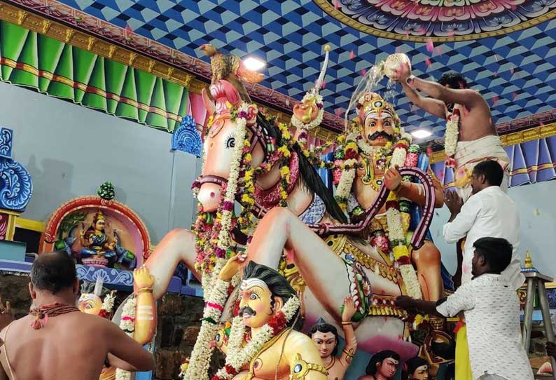 கொடைக்கானல் நாயுடுபுரத்தில் கருப்பணசாமி கோவில் கும்பாபிஷேகம்