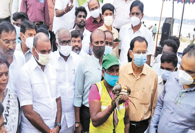 பழவேற்காட்டில் மீன்பிடி துறைமுகம் அமைக்க நடவடிக்கை; மத்திய மந்திரி எல்.முருகன் தகவல்