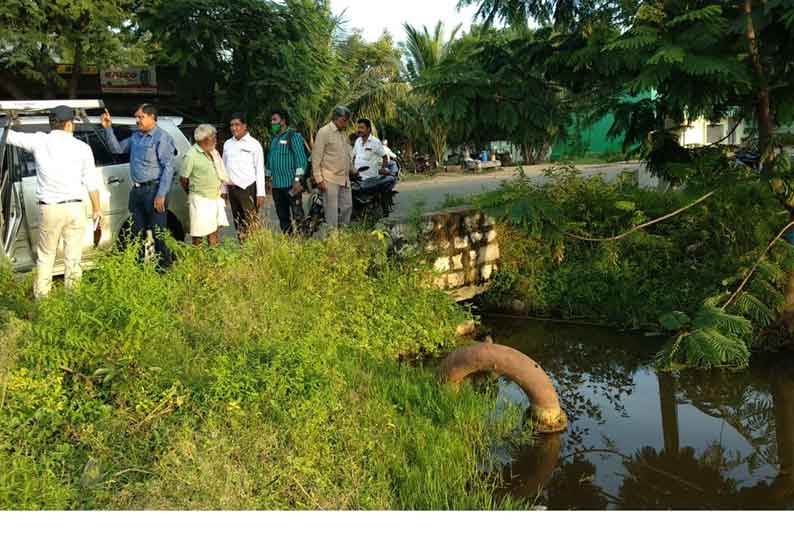 ஜோலார்பேட்டை அருகே ரெயில்வே சுரங்க பாதையில் உதவி கோட்ட பொறியாளர் ஆய்வு