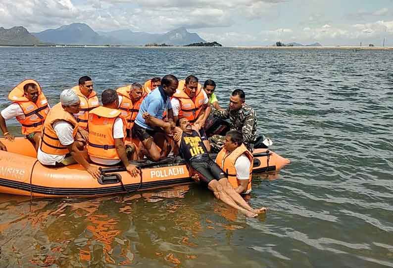 மத்திய ரிசர்வ் படையினருக்கு பேரிடர் மீட்பு பயிற்சி