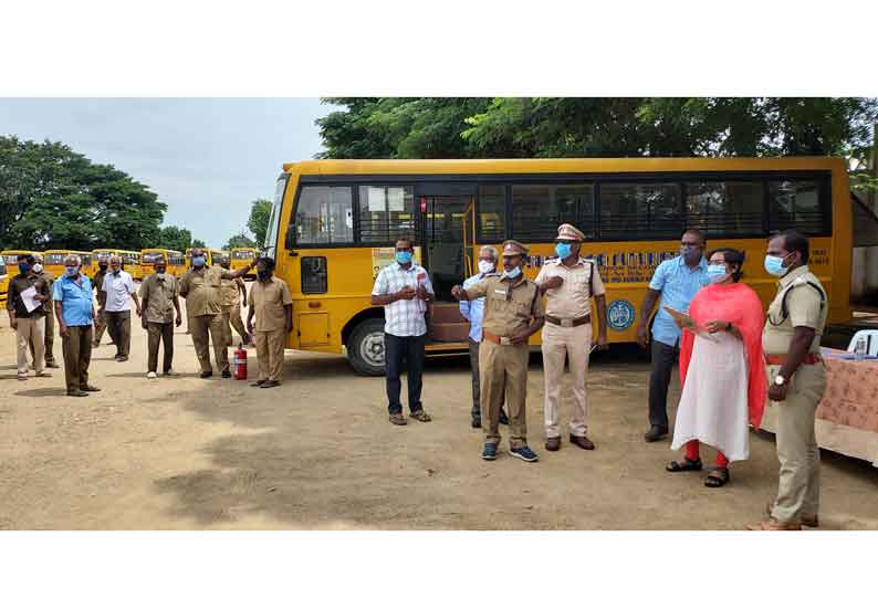 வாணியம்பாடி, ஆம்பூர் பகுதிகளில் பாதுகாப்பு வசதிகள் செய்யாத பள்ளி பஸ்களின் உரிமங்கள் ரத்து. வருவாய் கோட்டாட்சியர் எச்சரிக்கை