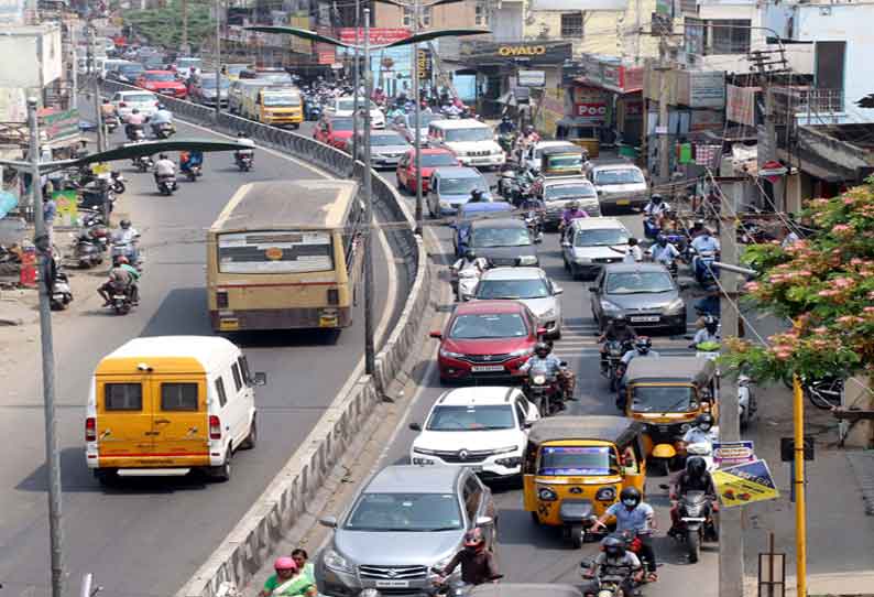 போக்குவரத்து நெருக்கடியில் போராடும் சத்தி சாலையின்  நிலை மாறுமா? என்பது மக்களின் எதிர்பார்ப்பாக உள்ளது