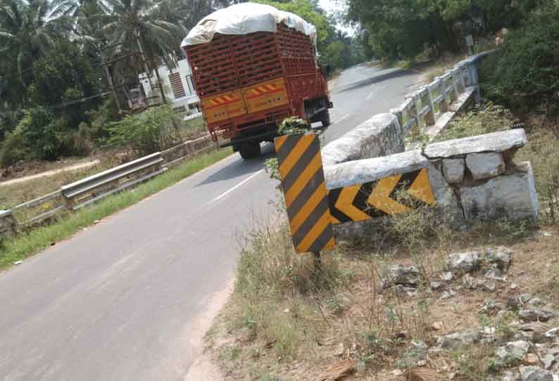 செஞ்சேரிமலை பகுதியில் பலிவாங்க காத்திருக்கும் பாலம்