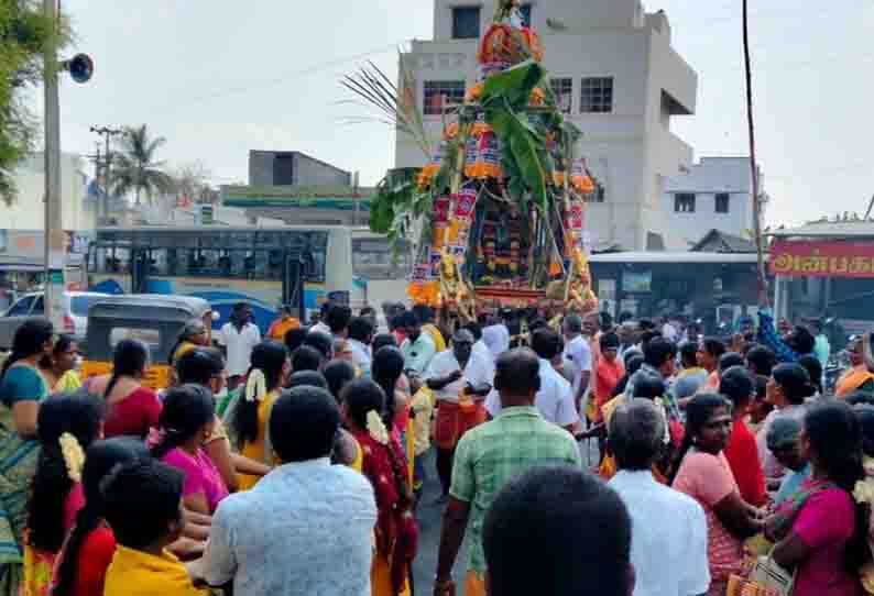 தாந்தோன்றிமலை முத்துமாரியம்மன் கோவில் தேரோட்டம்