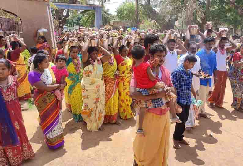 துறவுமேல் அழகர் கோவிலில் பால்குடம் எடுத்து பக்தர்கள் வழிபாடு