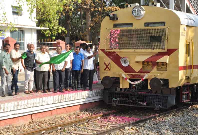 பெங்களூரு  தர்மபுரி இடையே மின்சார ரெயில் இயக்கம் தொடங்கியது