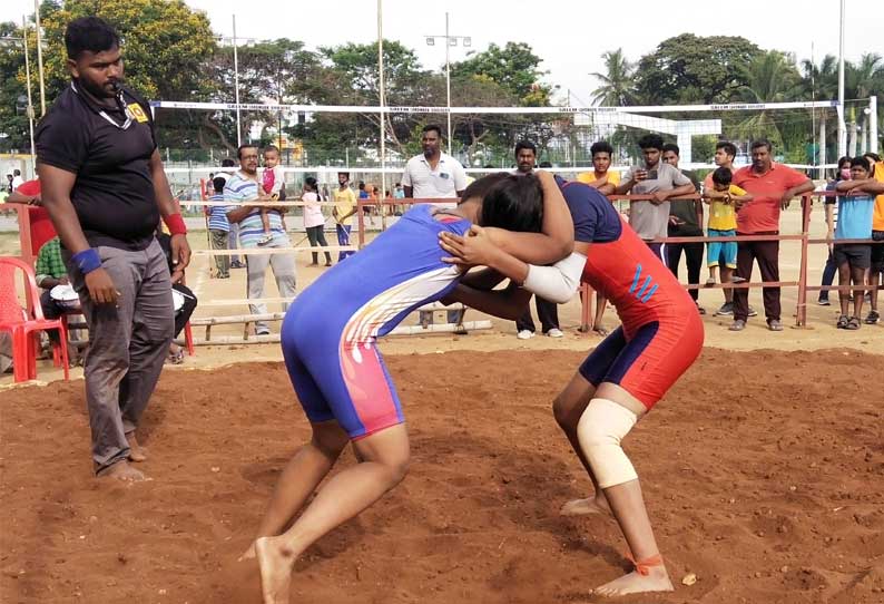 சேலம்: மாநில அளவிலான மல்யுத்த போட்டி; 247 வீரர்-வீராங்கனைகள் பங்கேற்பு...!