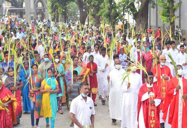 கோவையில் கிறிஸ்தவர்கள் குருத்தோலை ஞாயிறு பவனி