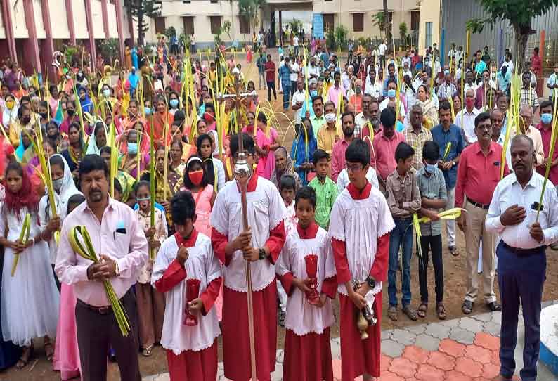 பொள்ளாச்சி வால்பாறையில் கிறிஸ்தவர்கள் குருத்தோலை ஞாயிறு பவனி பொள்ளாச்சி வால்பாறையில் கிறிஸ்தவர்கள் குருத்தோலை ஞாயிறு பவனி