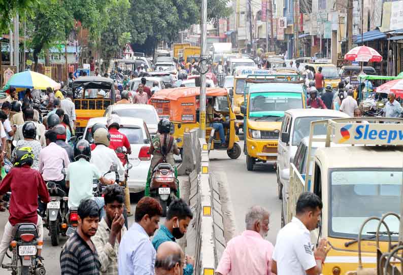 கோவையில் கடும் போக்குவரத்து நெரிசல்