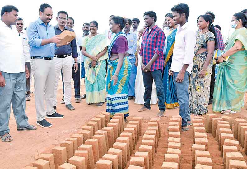 பல ஆண்டுகளாக செங்கல்சூளையில் கொத்தடிமையாக இருந்த 300 பேர் அரசின் உதவியால் முதலாளி ஆனார்கள்