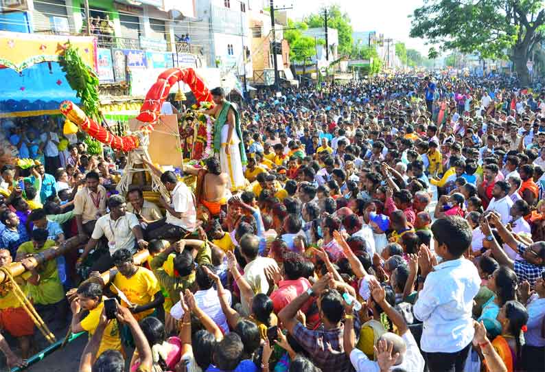 மதுரை சித்திரை திருவிழா;  கள்ளழகர் நாளை வைகை ஆற்றில் இறங்குகிறார்