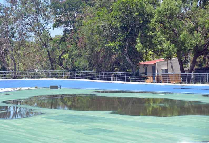 தொடர் மழையின் காரணமாக குட்டையாக மாறும் ஸ்கேட்டிங் மைதானம்