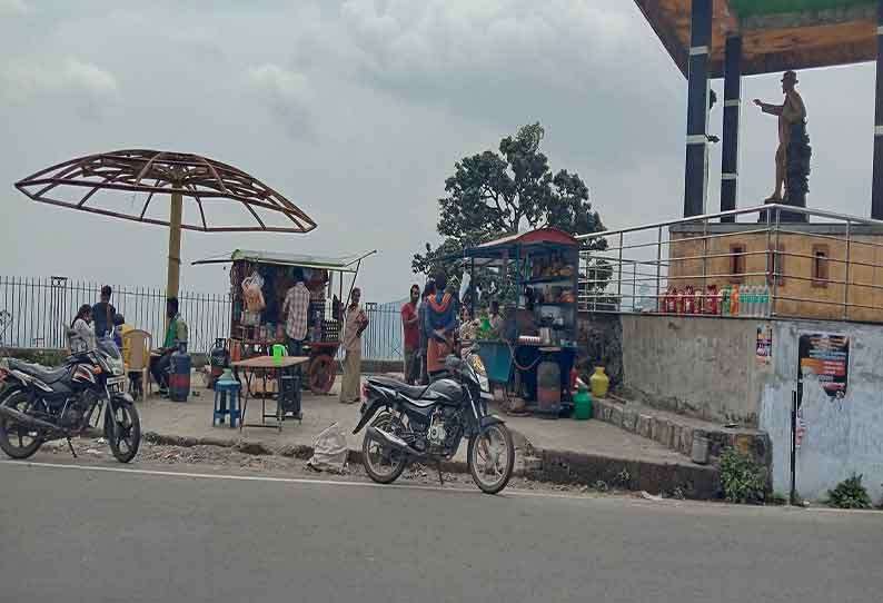 வால்பாறை கார்வர்மார்ஷ் சிலை பகுதியில்  டெலஸ்கோப் இல்லம்