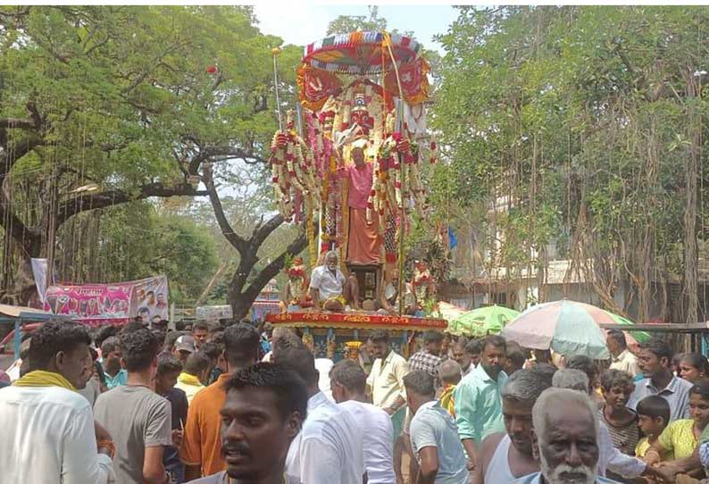 பிள்ளையார்குப்பம் கூத்தாண்டவர் கோவில் தேரோட்டம்