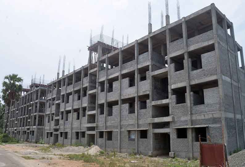 கிட்டசூராம்பாளையத்தில் கட்டப்பட்டு வரும் அடுக்குமாடி குடியிருப்பில் வீடுகள் ஒதுக்கீடு பெற விண்ணப்பிக்கலாம் என்று குடிசை மாற்று வாரிய அதிகாரிகள் தெரிவித்தனர்