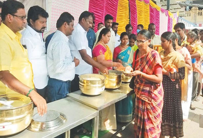 திருத்தணி முருகன் கோவிலில் பக்தர்களுக்கு இலவச பிரசாதம் வழங்கும் திட்டம்