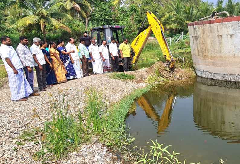 காவேரிப்பட்டணத்தில்  உறைகிணற்றை பேரூராட்சி தலைவர் ஆய்வு