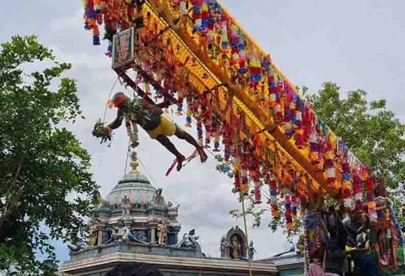 முத்துமாரியம்மன் கோவில்களில் திருவிழா: பக்தர்கள் பால்குடம், காவடி எடுத்து நேர்த்திக்கடன்