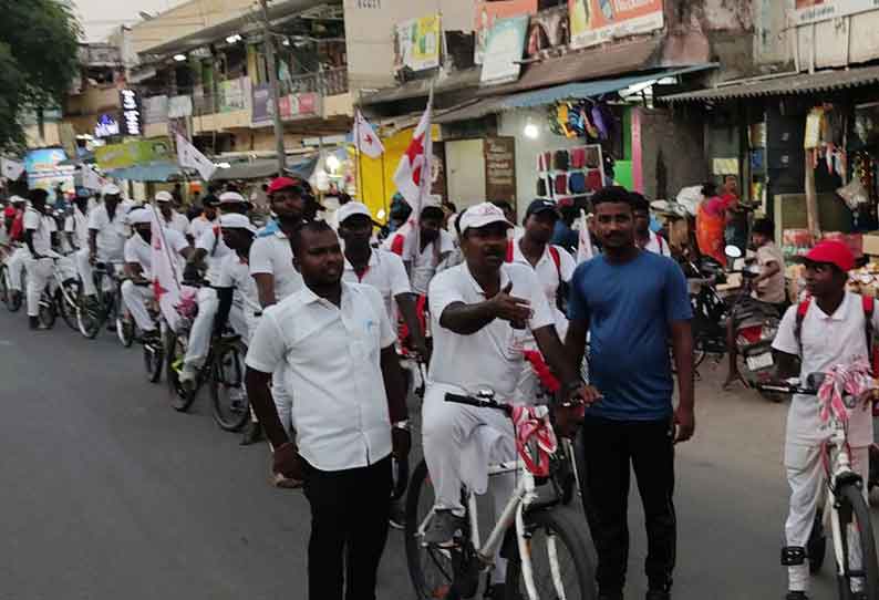 விக்கிரவாண்டியில் இந்திய ஜனநாயக வாலிபர் சங்க சைக்கிள் பயணத்துக்கு வரவேற்பு