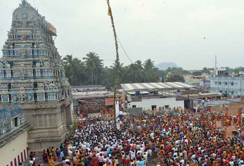 குண்டம் திருவிழா கொடியேற்றத்துடன் தொடக்கம்