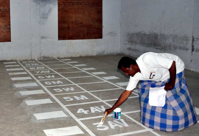 நாமக்கல் மாவட்டத்தில் வாக்கு எண்ணும் மையங்களில் முன்னேற்பாடு பணிகள் தீவிரம்