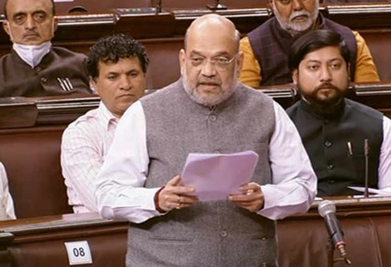 ஓவைசி கார் மீது 3 குண்டுகள் பாய்ந்தன