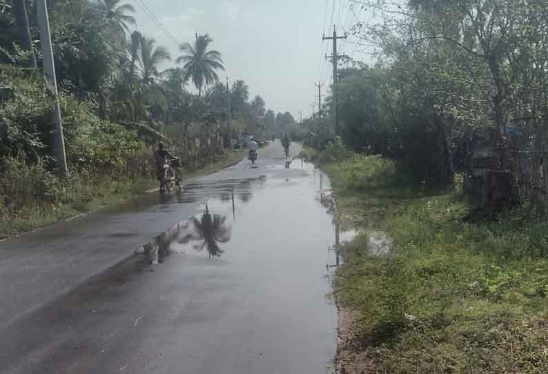 குழாய் உடைந்து வீணாகும் குடிநீர்