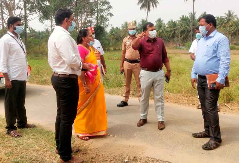 திருப்பத்தூர் தாலுகாவில் விளையாட்டு அரங்கம் அமைய உள்ள இடத்தை கலெக்டர் ஆய்வு