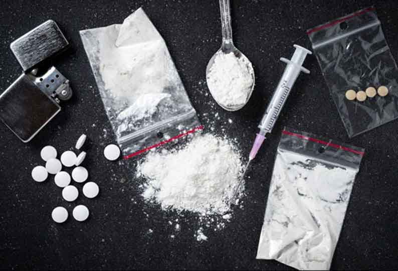 மும்பை விமான நிலையத்தில் ரூ.60 கோடி மதிப்புள்ள போதைப்பொருள்: ஜிம்பாப்வே பயணி கைது!