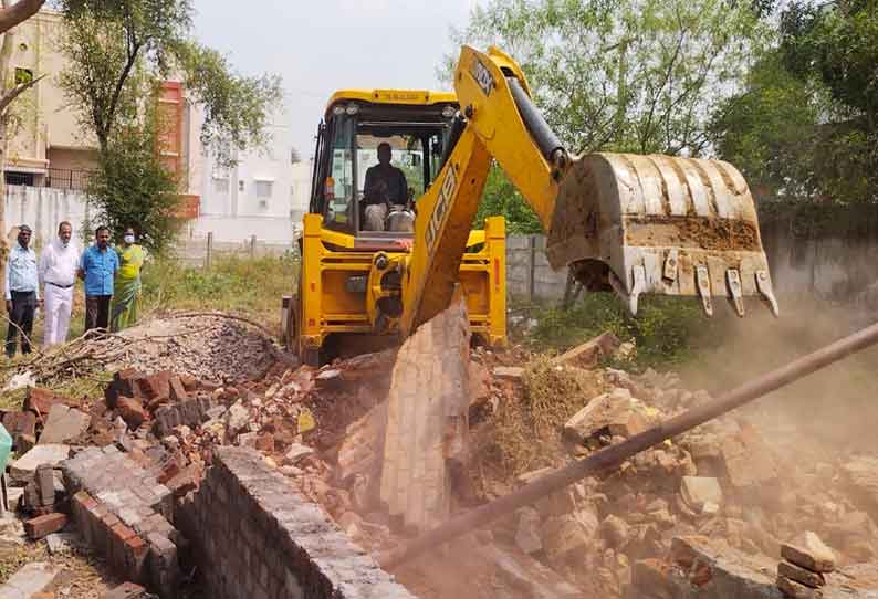 ரூ.10 கோடி ஆக்கிரமிப்பு நிலம் மீட்பு