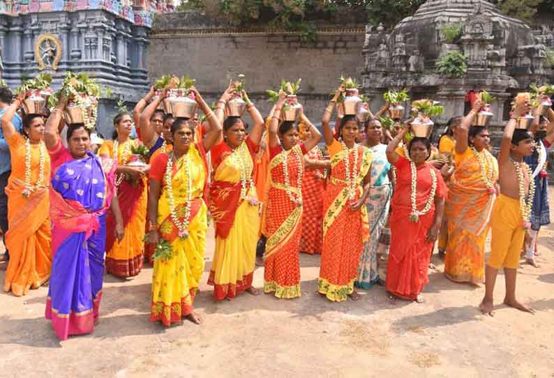 அஞ்சுவட்டத்தம்மனுக்கு 1,008 லிட்டர் பாலபிஷேகம்