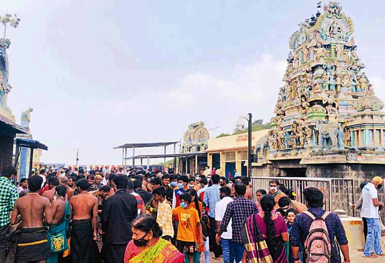 திருத்தணி முருகன் கோவிலில் திருக்கல்யாண நிகழ்ச்சி - ஏராளமான பக்தர்கள் சாமி தரிசனம்