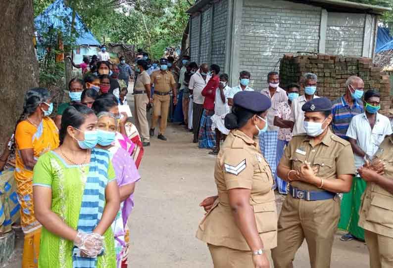 புவனகிரி பேரூராட்சி 4-வது வார்டில் விடுதலை சிறுத்தைகள் கட்சி வேட்பாளர் வெற்றி