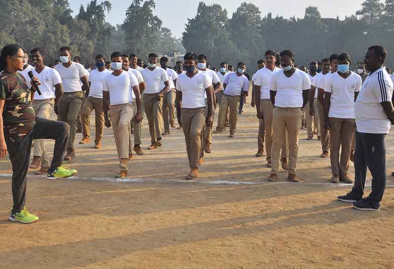 உடல் ஆரோக்கியத்துக்கு போலீசார் முக்கியத்துவம் கொடுக்க வேண்டும் வேலூர் சரக டி.ஐ.ஜி. பேச்சு