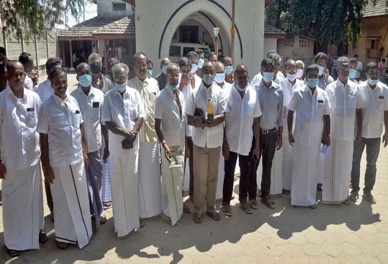 பிஏபி வாய்க்காலில் கழிவுநீர் கலப்பதை தடுக்க வேண்டும் விவசாயிகள் வலியுறுத்தல்