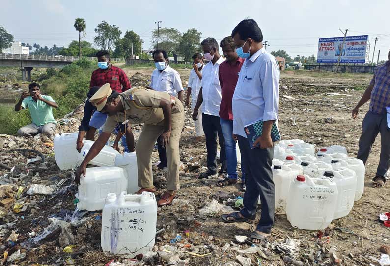 500 லிட்டர் சாராய ஊறல் அழிப்பு வாலிபர் கைது