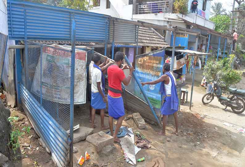 ஐகோர்ட்டு உத்தரவுப்படி பொள்ளாச்சியில் ஆக்கிரமிப்புகள் அகற்றும் பணி தொடக்கம்