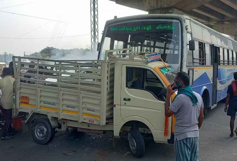 சரக்கு வாகனம் மீது அரசு பஸ் மோதியது