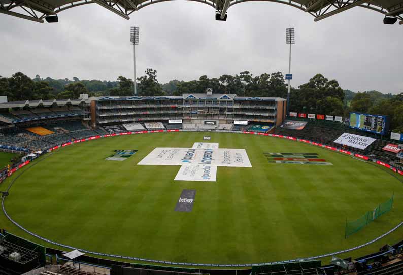 ஜோகன்னஸ்பர்க் டெஸ்ட்: மழையால் நான்காம் நாள் ஆட்டம் தாமதம்..!