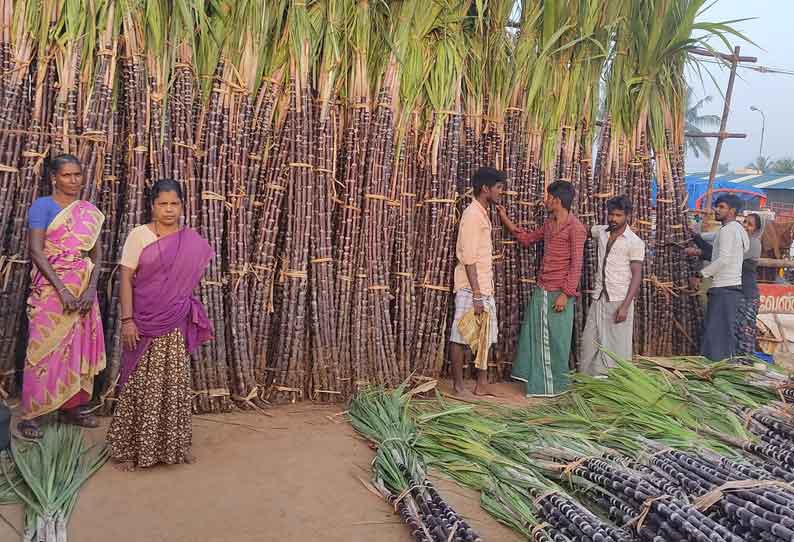 தாராசுரம் காய்கறி மார்க்கெட்டிற்கு விற்பனைக்கு வந்து குவிந்துள்ள கரும்பு