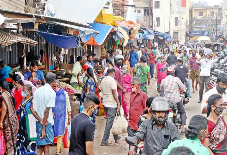 கடைவீதிகளில் பொருட்கள் வாங்க குவிந்த கூட்டம்