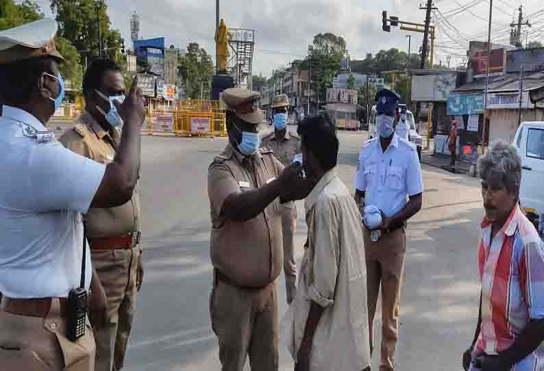 முழுஊரடங்கால் சாலையில் சுற்றியவர்களுக்கு போலீசார் எச்சரிக்கை