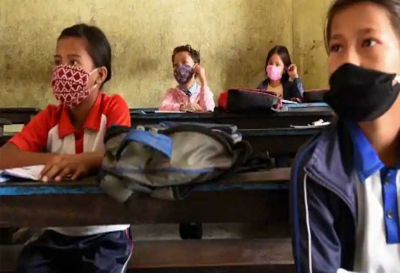 நேபாளத்தில் மாத இறுதி வரை பள்ளிகளை மூட முடிவு