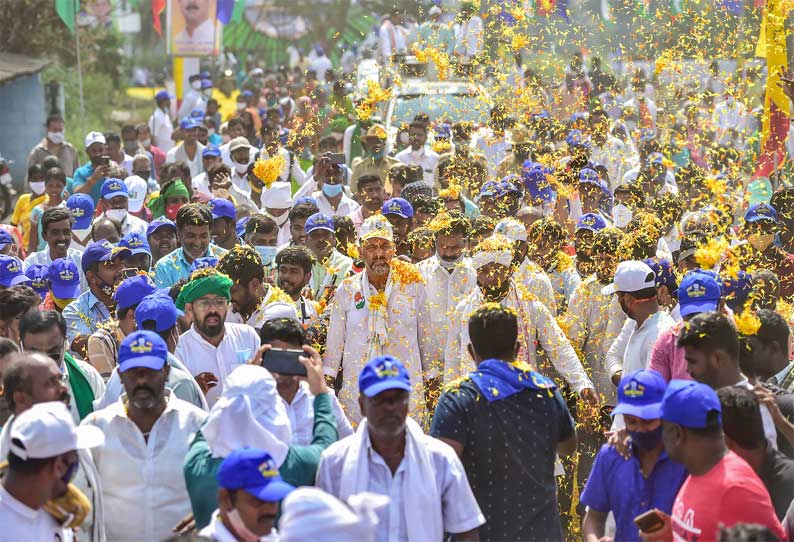 காங்கிரஸ் 2-வது நாளாக பாதயாத்திரை