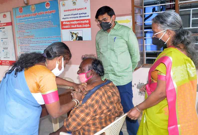 பொள்ளாச்சி பகுதிகளில் கொரோனா பூஸ்டர் தடுப்பூசி சிறப்பு முகாம்